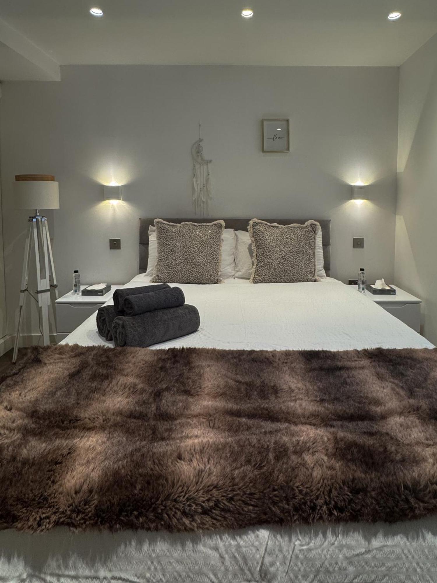 Mayfair 2 Beds Flat Near Bond Street, Opposite Selfridges On Oxford Street Londra Dış mekan fotoğraf